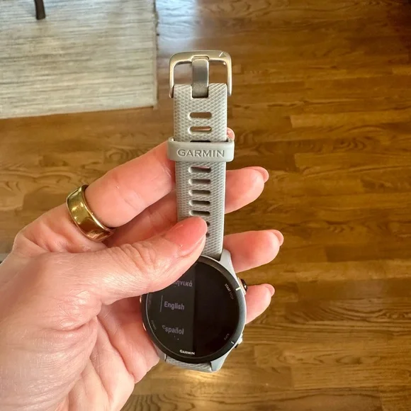 Garmin Forerunner 255s Gray + Charging Cable - Picture 4 of 5